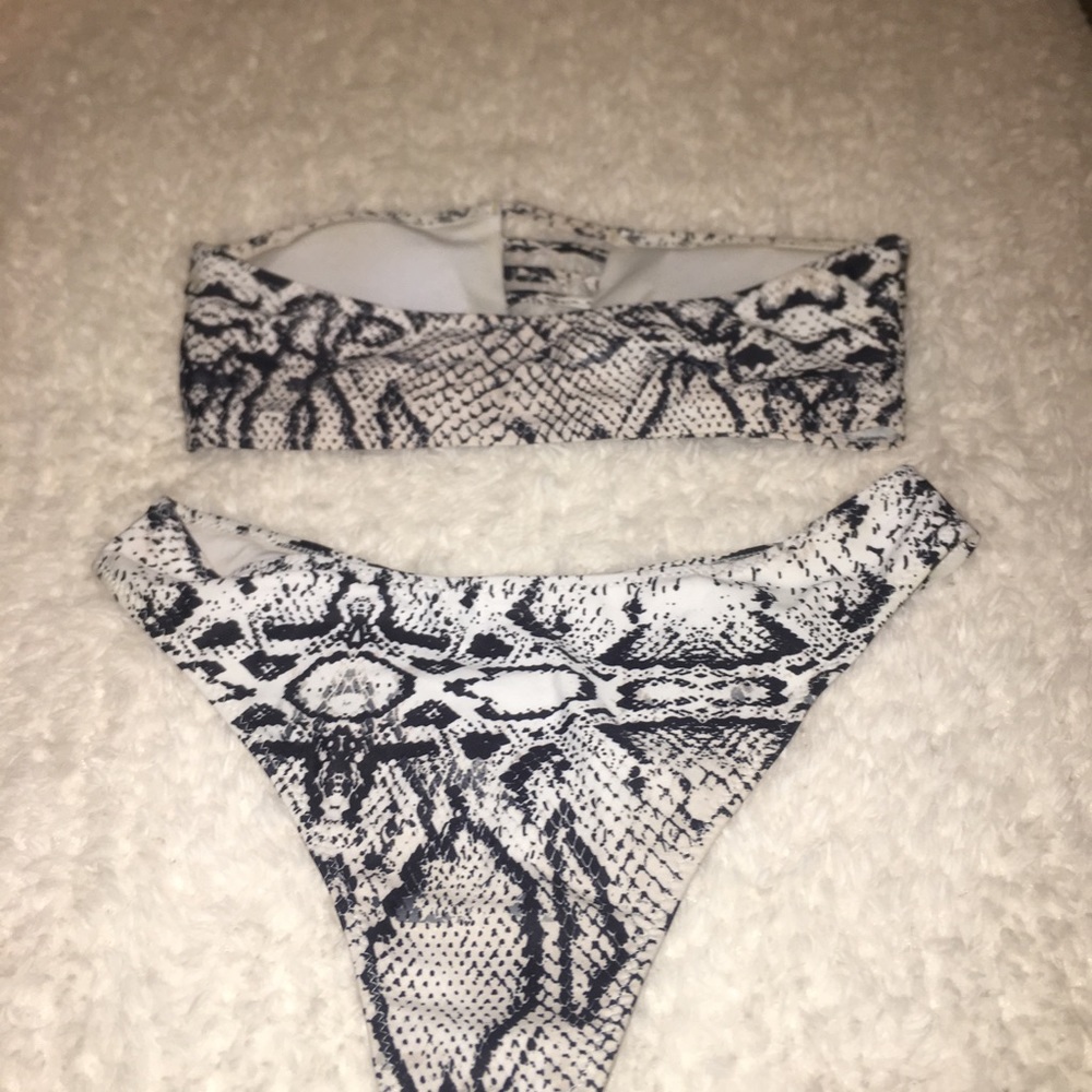 ❤️ Bikini - Picture 4 of 4